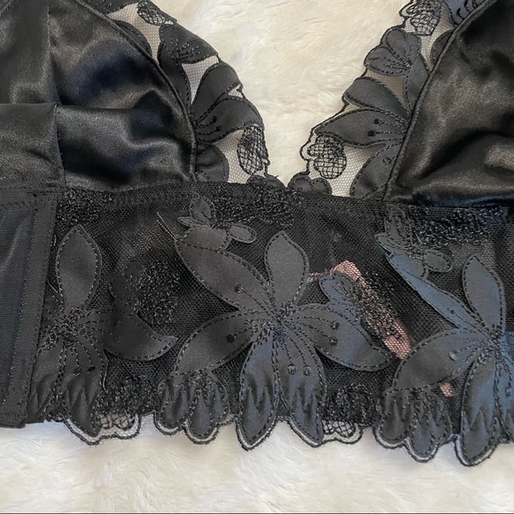 Victoria Secret Black Floral Longline Bralette - Picture 4 of 9